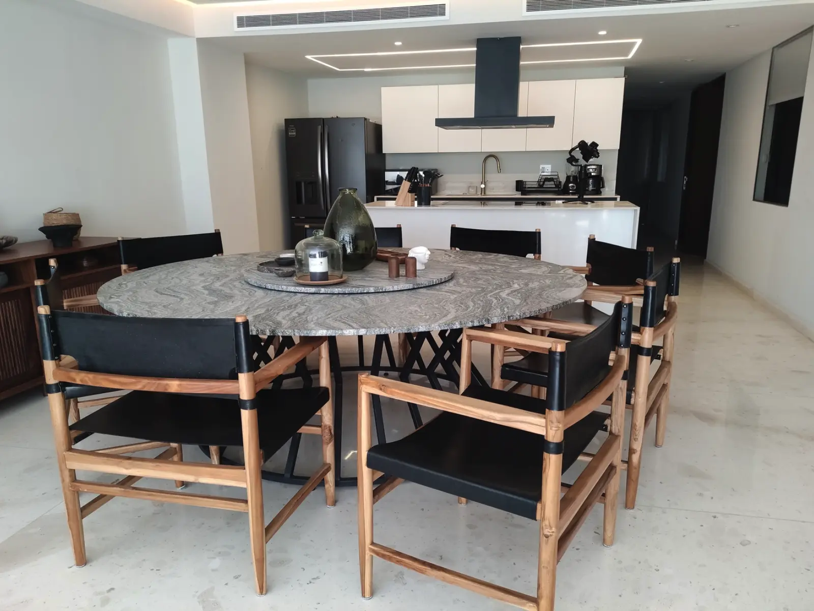 Bolongo Modern Beachfront Property_05 Bolongo Modern Beachfront Property